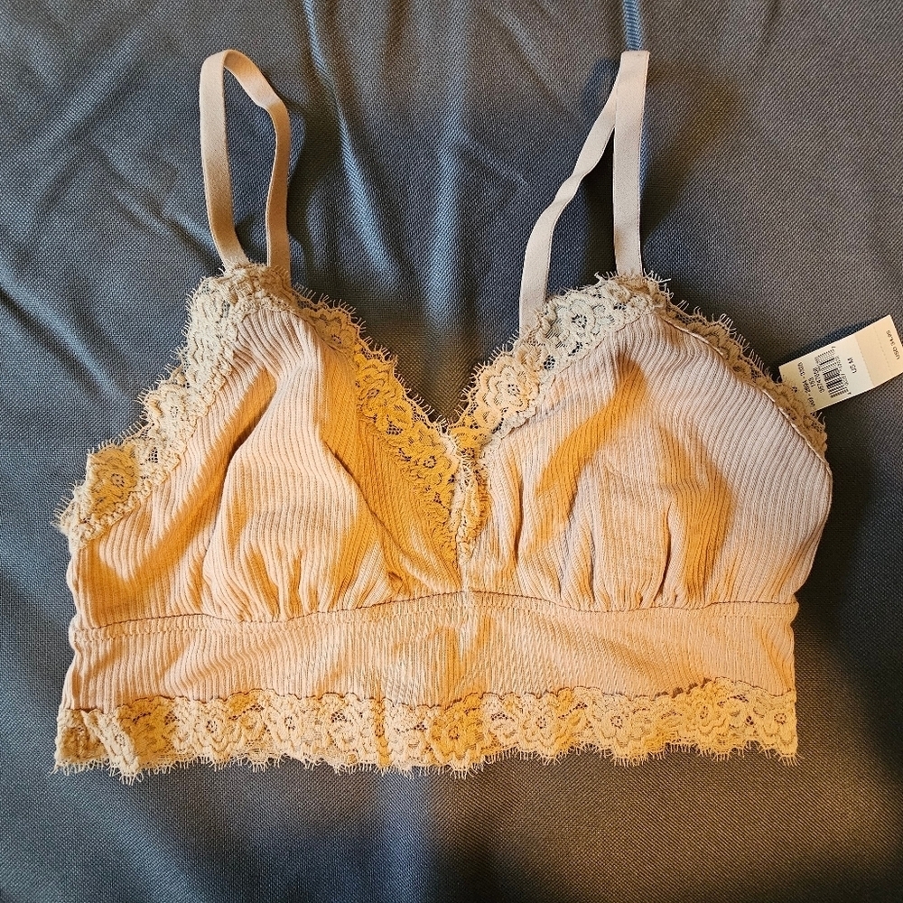 Aerie Ribbed Eyelash Lace Trim Longline Bralette, Tan, Size Medium - Picture 3 of 9